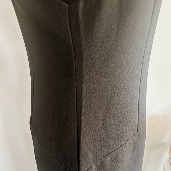 Ann Taylor Black Dress with Lace Hem, Size 6 - Perfect for Any Occasion - Picture 9 of 16